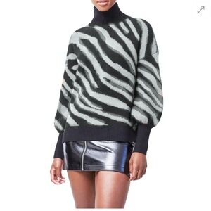 French CONNECTION Tiger Jacquard Sweater Size Medium